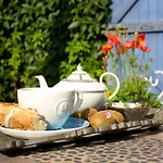 Bed & Breakfast De La Prade 3*