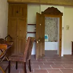 De La Prade Bed & Breakfast 3*