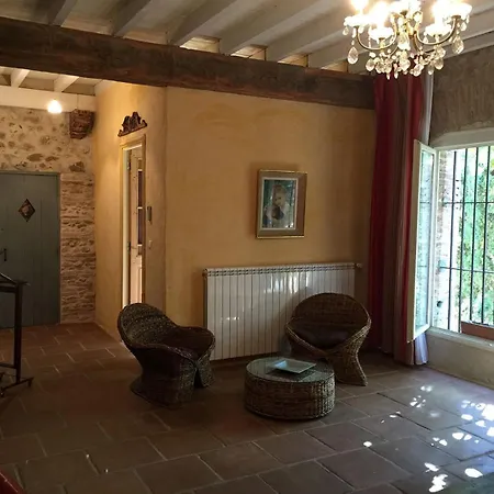 De La Prade Bed & Breakfast 3*