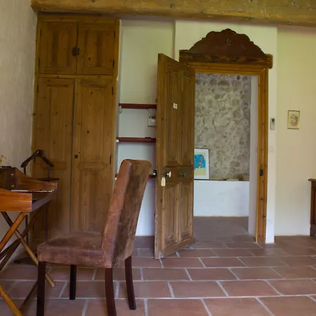 De La Prade Bed & Breakfast 3*